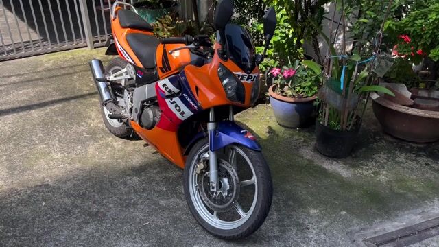 bán hoặc trao đổi CBR 150 đời 2005. Mua bán Xe máy tại Quận 3 Tp Hồ Chí Minh được đăng bởi Tà hình 1