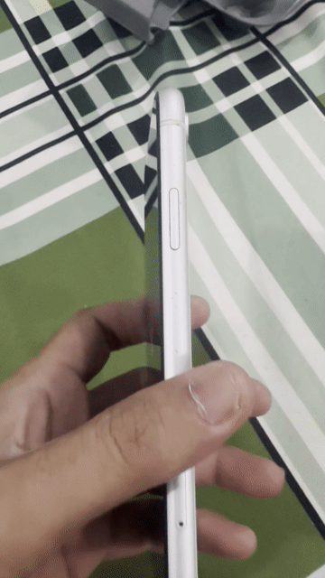 Apple iPhone XR 128GB Trắng Đã qua sử dụng. Mua bán Điện thoại tại Quận Ninh Kiều Cần Thơ được đăng bởi THUẬN MAI hình 1