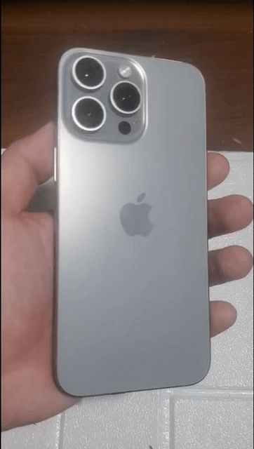 iPhone 15 Pro Max 256GB Titan Mới. Mua bán Điện thoại tại Quận Liên Chiểu Đà Nẵng được đăng bởi TTKT QC CS hình 1