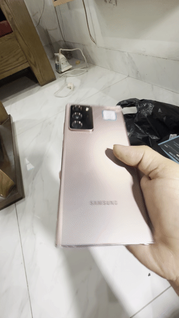 note 20 utra việt sọc màn zin cho ae sip hoặc dex. Mua bán Điện thoại tại Quận Long Biên Hà Nội được đăng bởi ĐIỆN THOẠI AK TẬN TÂM TRÁCH NHIỆM hình 1