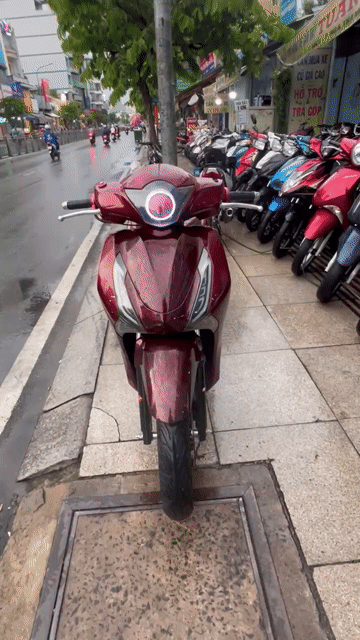 Honda SH 150 2015 Đỏ. Mua bán Xe máy tại Quận Tân Phú Tp Hồ Chí Minh được đăng bởi Tuanduy hình 1