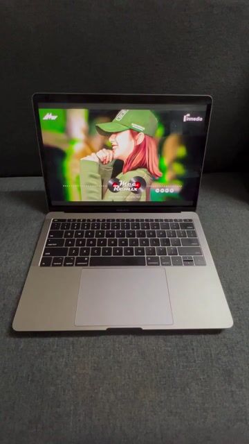 Apple Macbook Pro 2017 i7 13 inch 16GB/256GB. Mua bán Laptop tại Quận Đống Đa Hà Nội được đăng bởi Tiến Mạnh hình 1