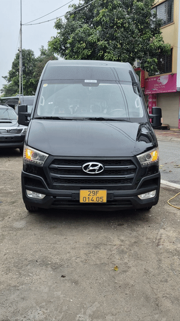 Xe khách Hyundai Solati 16 chỗ Đen. Mua bán Phương tiện khác tại Quận Long Biên Hà Nội được đăng bởi Ngô hùng hình 1
