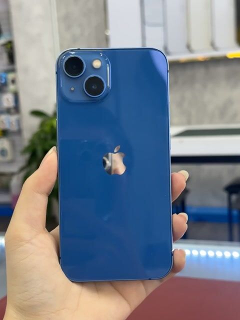 Apple iPhone 13 128GB  VN/A 98%. Mua bán Điện thoại tại Thành phố Thủ Dầu Một Bình Dương được đăng bởi Phong Le hình 1