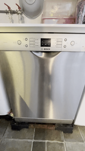 Máy rửa bát Bosch 12 bộ Bạc Đã sử dụng. Mua bán Bếp, lò, đồ điện nhà bếp tại Quận Hoàng Mai Hà Nội được đăng bởi Người Xây Tổ Ấm hình 1