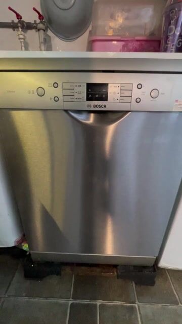 Máy rửa bát Bosch 12 bộ Bạc Đã sử dụng. Mua bán Bếp, lò, đồ điện nhà bếp tại Quận Hoàng Mai Hà Nội được đăng bởi Người Xây Tổ Ấm hình 1