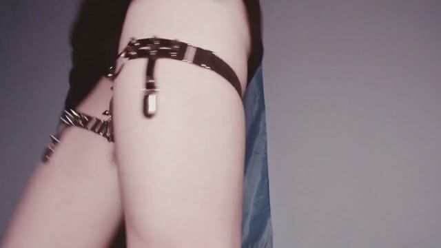 Model - Chirostenotes fetish