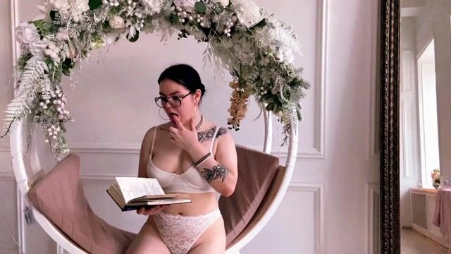 Model - Roxana deepthroat