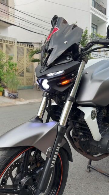 Yamaha FZ150i 2013 Xám. Mua bán Xe máy tại Quận 7 Tp Hồ Chí Minh được đăng bởi Cửa hàng xe máy trả góp Q7 hình 1