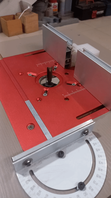 Bàn phay gỗ Mini Đỏ- Bàn máy tubi. Mua bán Đồ chuyên dụng, Giống nuôi trồng tại Thành phố Thủ Đức Tp Hồ Chí Minh được đăng bởi Khoa Trần hình 1