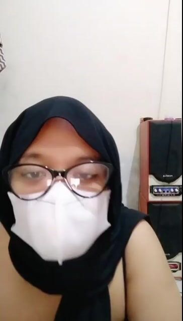 Hijaber Tetek Besar Kobel Memek