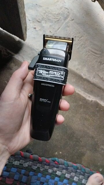 Tông đơ MRD PRO SMARTBRAIN Kim loại. Mua bán Phụ kiện thời trang khác tại Quận Liên Chiểu Đà Nẵng được đăng bởi NGUYEN DU hình 1