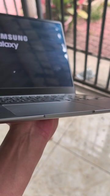 Samsung Galaxy Book 3 Pro i5 14 inch 16GB/512GB. Mua bán Laptop tại Thành phố Thủ Đức Tp Hồ Chí Minh được đăng bởi mr Hải hình 1