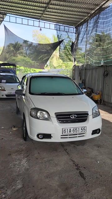 Daewoo Gentra 2009 Trắng Số sàn. Mua bán Ô tô tại Huyện Chợ Gạo Tiền Giang được đăng bởi Trần Huỳnh ÔtÔ cũ Tiền Giang hình 1