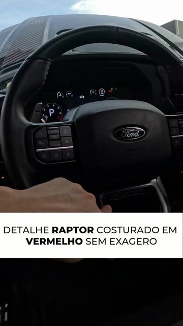 DETALHE RAPTOR COSTURADO EM VERMELHO SEM EXAGERO
