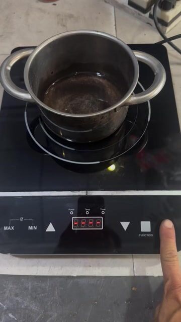 Bếp điện từ Ferroli IS 2000EC kén nồi. Mua bán Bếp, lò, đồ điện nhà bếp tại Quận 7 Tp Hồ Chí Minh được đăng bởi Phạm hưng 1982 Q7 Đồ Cũ Bao Sài  hình 1