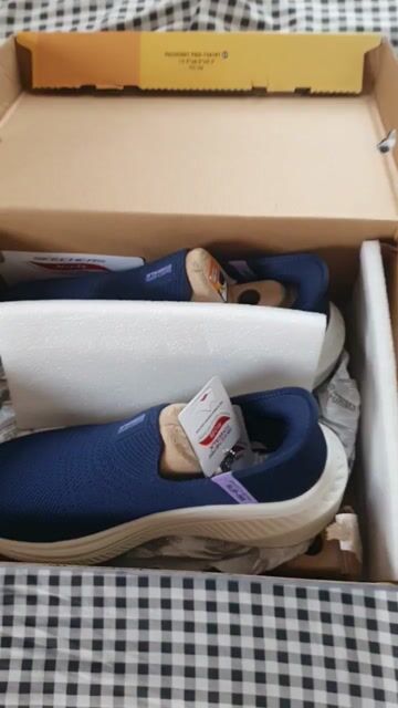 Bán nhanh giày nữ Skechers. Mua bán Giày dép tại Thành phố Thủ Đức Tp Hồ Chí Minh được đăng bởi Anh Minh hình 1