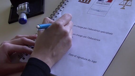 Chacun son histoire, le métier d'educatrice spécialisée