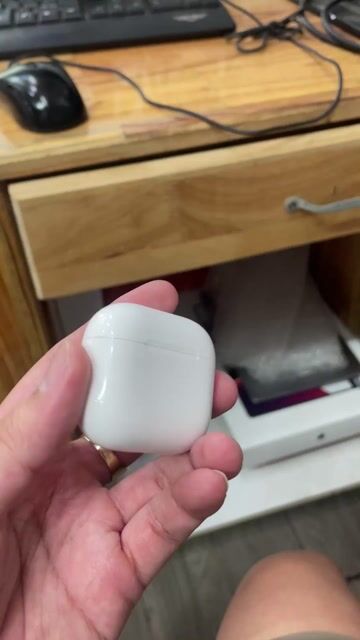 Tai nghe Apple AirPods 4 Trắng Đã sử dụng. Mua bán Tivi, Âm thanh tại Quận Thanh Khê Đà Nẵng được đăng bởi Anhh hình 1