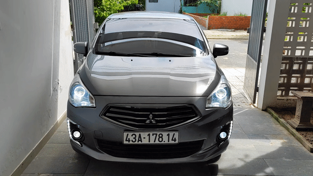 Mitsubishi Attrage CVT 2015 Xám. Mua bán Ô tô tại Quận Ngũ Hành Sơn Đà Nẵng được đăng bởi Bùi Minh Phúc hình 1