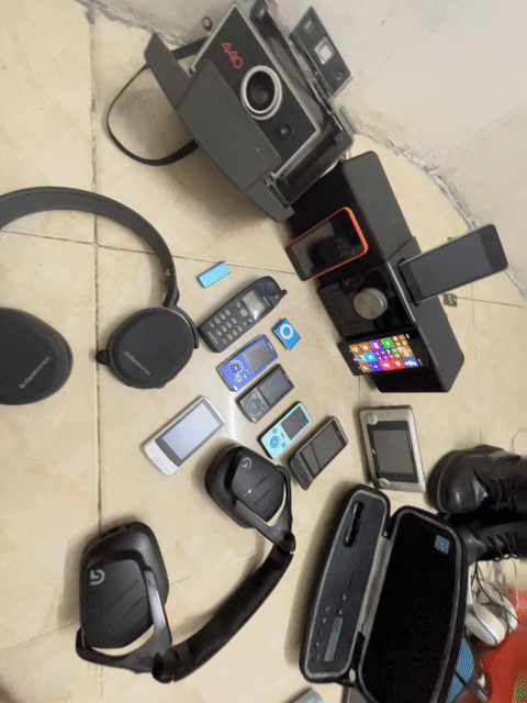 Nokia 720 Denim polaroid 404 tai G633 dock logitec. Mua bán Điện thoại tại Quận Tân Phú Tp Hồ Chí Minh được đăng bởi Trương Hiệp hình 1