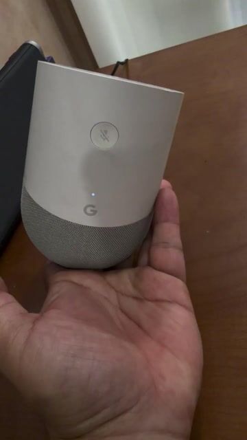 Loa thông minh Google Home Trắng. Mua bán Tivi, Âm thanh tại Quận 1 Tp Hồ Chí Minh được đăng bởi Mr Bách  hình 1