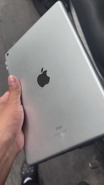 Apple iPad 7 32GB Trắng. Mua bán Máy tính bảng tại Quận 10 Tp Hồ Chí Minh được đăng bởi Hiệp hình 1