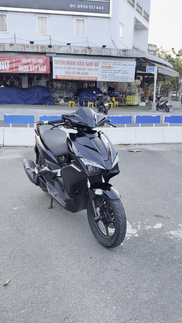 Honda Air Blade 2017 Đen bóng. Mua bán Xe máy tại Quận Liên Chiểu Đà Nẵng được đăng bởi Xe máy cũ đức nguyễn hình 1