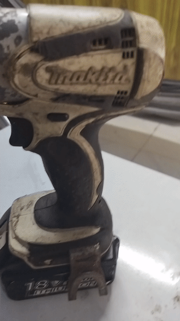 Máy khoan Makita Vàng kem. Mua bán Đồ chuyên dụng, Giống nuôi trồng tại Huyện Củ Chi Tp Hồ Chí Minh được đăng bởi Thinh Ngole hình 1
