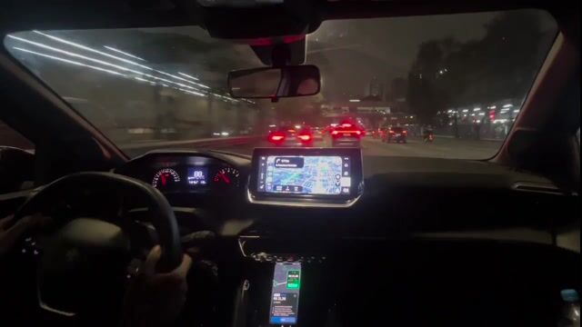 208 atrás do dinâmico da Uber kkkkk