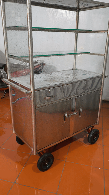 Xe đẩy bán hàng Inox Kính 3 tầng. Mua bán Đồ chuyên dụng, Giống nuôi trồng tại Huyện Hóc Môn Tp Hồ Chí Minh được đăng bởi tu Nguyen hình 1