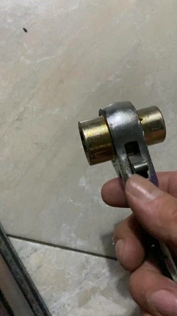 Cờ lê đuôi chuột Kim loại Bạc 17mm. Mua bán Đồ chuyên dụng, Giống nuôi trồng tại Quận 5 Tp Hồ Chí Minh được đăng bởi Hoàng san  hình 1