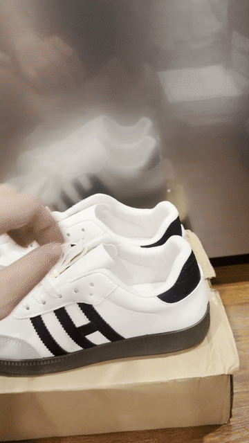 Giày thể thao Unisex Trắng Đen size 40 Mới. Mua bán Giày dép tại Quận Thanh Xuân Hà Nội được đăng bởi Sơn Hải hình 1