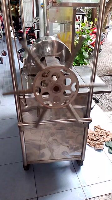 Xe nước mía inox đã sử dụng. Mua bán Đồ chuyên dụng, Giống nuôi trồng tại Thành phố Thủ Dầu Một Bình Dương được đăng bởi Nhan Tran hình 1