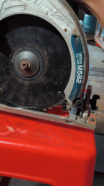 Máy cắt gỗ Makita M582 100v lưỡi 190mm. Mua bán Đồ chuyên dụng, Giống nuôi trồng tại Huyện Trần Văn Thời Cà Mau được đăng bởi Đồ Nhật Bãi 100v hình 1