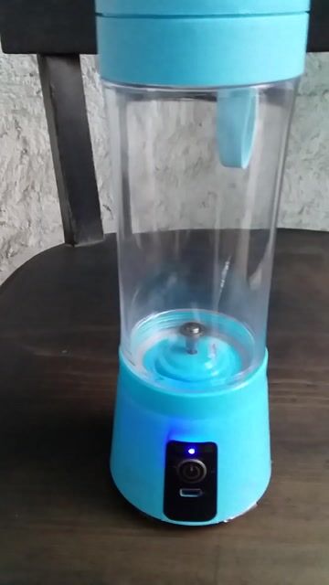 Máy xay sinh tố cầm tay Xanh. Mua bán Bếp, lò, đồ điện nhà bếp tại Quận 3 Tp Hồ Chí Minh được đăng bởi PHT hình 1