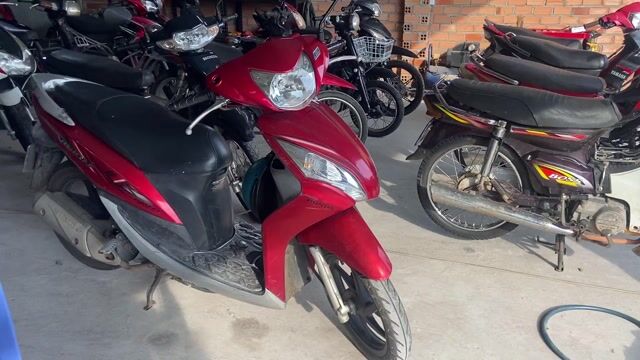 XE CHÍNH CHỦ ZIN ÊM XE ĐẸP CHẠY NHẸ NGON FUL CHỨC. Mua bán Xe máy tại Huyện Thống Nhất Đồng Nai được đăng bởi CHODONGNAI youtube video hình 1