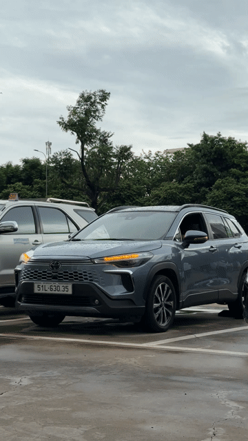 Toyota Corolla Cross 1.8V 2024 1 chủ lướt 12.300Km. Mua bán Ô tô tại Quận Bình Thạnh Tp Hồ Chí Minh được đăng bởi Công Sang Toyota Sure hình 1