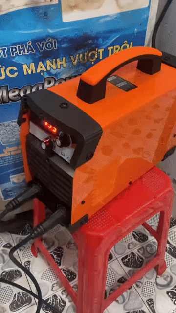 Máy hàn que ARC 200 điện 220V. Mua bán Đồ chuyên dụng, Giống nuôi trồng tại Thành phố Bắc Ninh Bắc Ninh được đăng bởi Phan thị Thơm hình 1