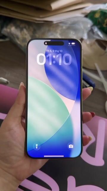 iPhone 16 Pro Max 256GB Bạc. Mua bán Điện thoại tại Thành phố Vũng Tàu Bà Rịa - Vũng Tàu được đăng bởi Phuong Uyen hình 1