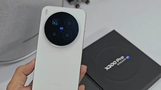 Vivo X300 Pro Trắng 16.512GB Fullbox Đẹp 99%. Mua bán Điện thoại tại Quận Ninh Kiều Cần Thơ được đăng bởi Lê Khang hình 1