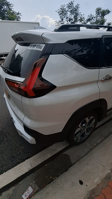 Mitsubishi Xpander Cross 2023 Trắng Rất ít chạy. Mua bán Ô tô tại Quận 10 Tp Hồ Chí Minh được đăng bởi nguyễn Tú hình 1