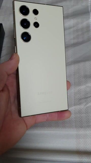 Samsung Galaxy S24 Ultra 512GB Vàng. Mua bán Điện thoại tại Huyện Diễn Châu Nghệ An được đăng bởi Quốc Đại hình 1