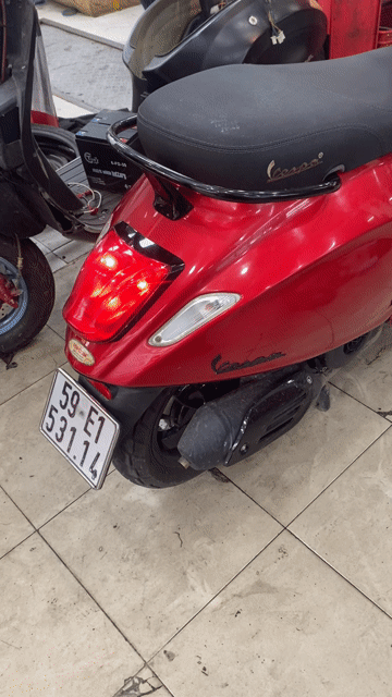 Piaggio Vespa Sprimanerva Đỏ 26151 km. Mua bán Xe máy tại Quận Gò Vấp Tp Hồ Chí Minh được đăng bởi Long Thiên hình 1