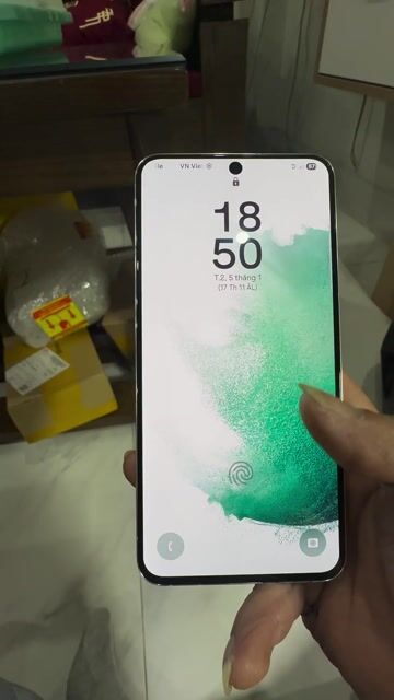 Samsung S22 Plus 8GB/128GB Trắng đủ chức năng. Mua bán Điện thoại tại Quận Long Biên Hà Nội được đăng bởi ĐIỆN THOẠI AK TẬN TÂM TRÁCH NHIỆM hình 1