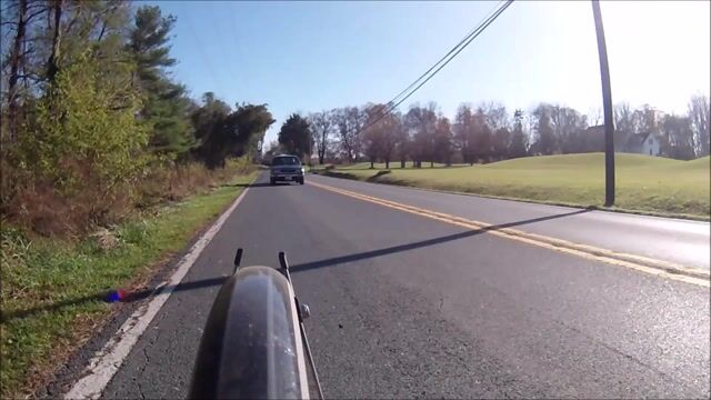 can bicycle riders take left lane face oncoming traffic in va