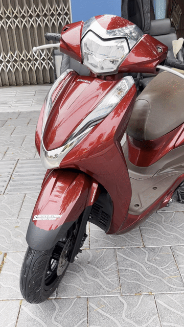 Honda Lead Đèn LED màu Đỏ. Mua bán Xe máy tại Quận Liên Chiểu Đà Nẵng được đăng bởi Quoc Hung hình 1