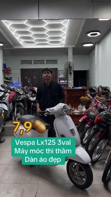 Piaggio Vespa LX125 125 máy 3val Trắng. Mua bán Xe máy tại Thành phố Thủ Đức Tp Hồ Chí Minh được đăng bởi Lê Hạnh hình 1