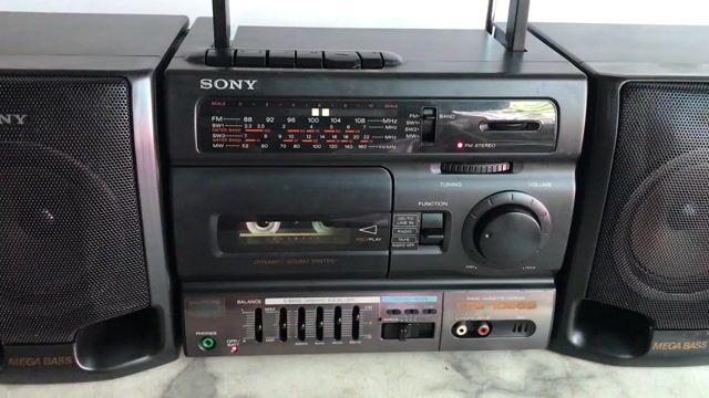 Đài cassette Sony CFS-1055s Đen. Mua bán Tivi, Âm thanh tại Thành phố Thủ Đức Tp Hồ Chí Minh được đăng bởi Xuân Bằng hình 1