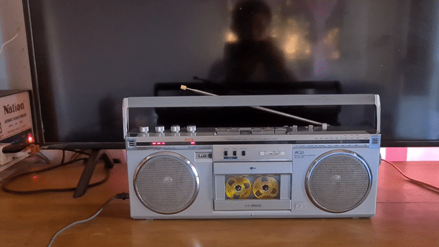 Đài cassette Toshiba Bombeat Bạc. Mua bán Tivi, Âm thanh tại Thành phố Trà Vinh Trà Vinh được đăng bởi Tâm hình 1
